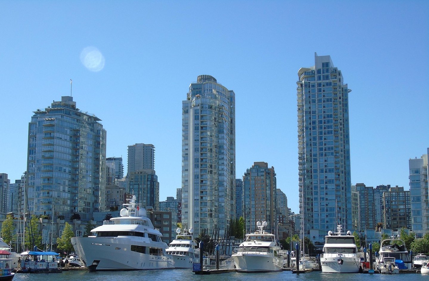 Thinking about buying or selling a business in Canada? Five lessons from recent M&A research